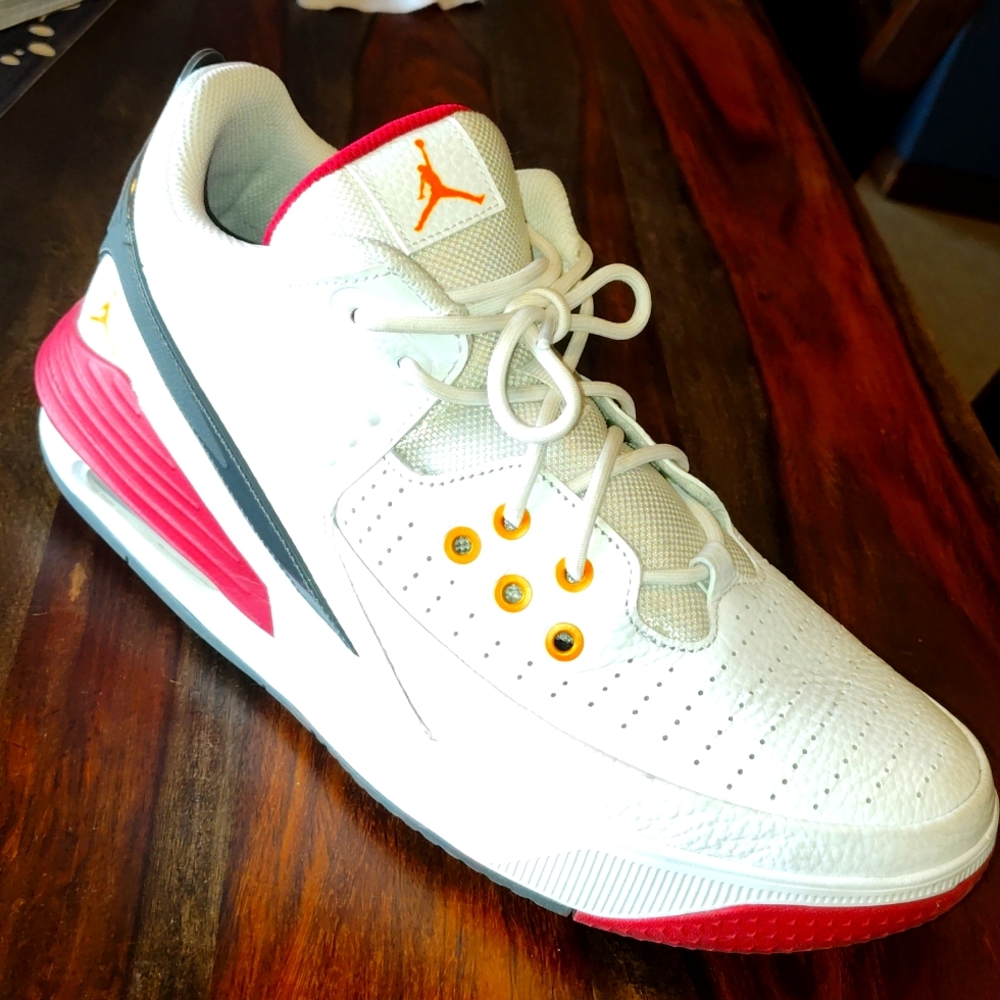 Men's shoes